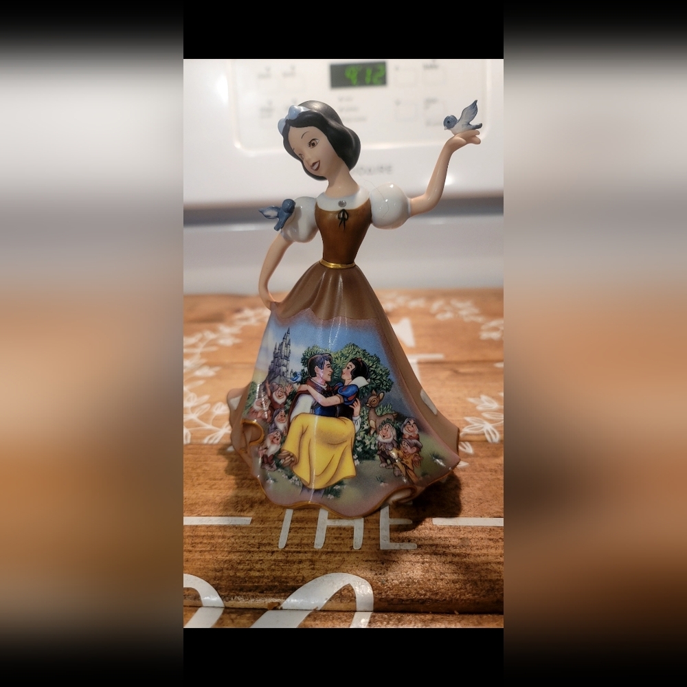 Disney Snow White Figurine with Brown and Yellow Dress